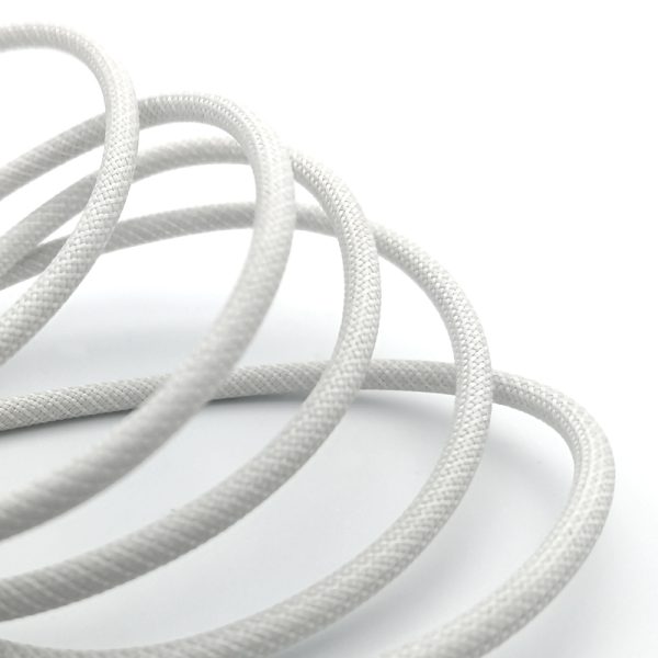 USB C to lightning off-white woven cable - Image 3