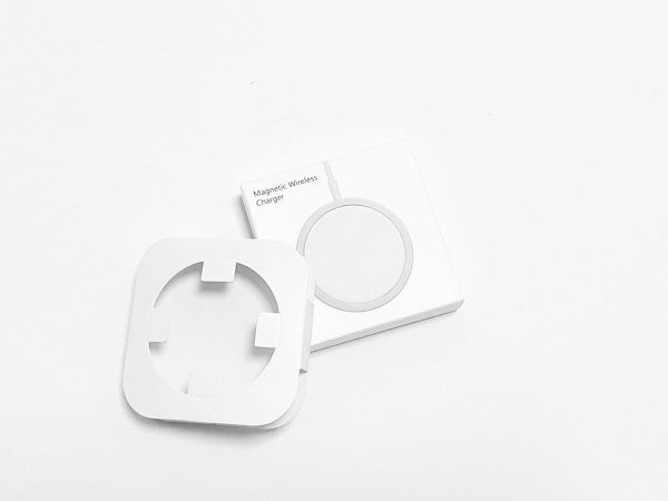 15W Wireless Charging iPhone 12 - Image 2